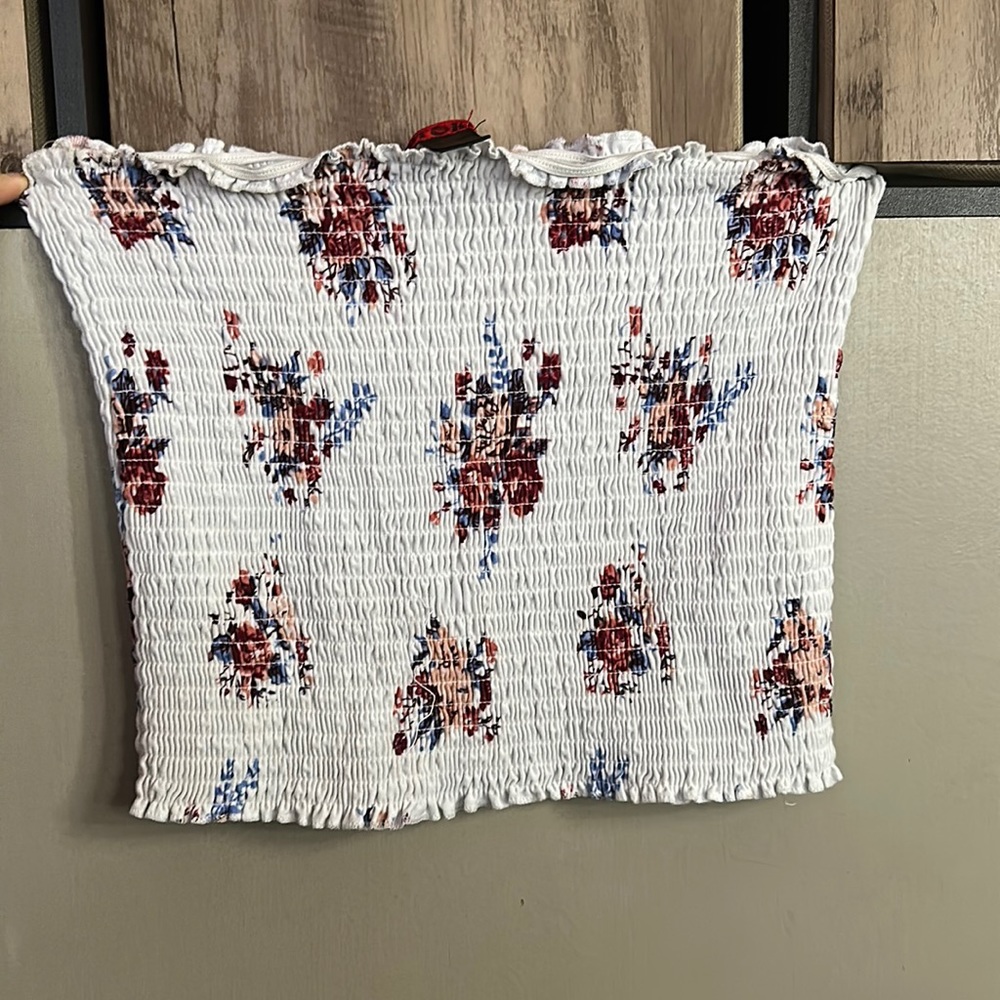 I am selling a tube Top.